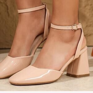 NWOT C Brand Pumps 37/8 Patent Leather Slingback Chunky Heels Ankle Strap Nude
